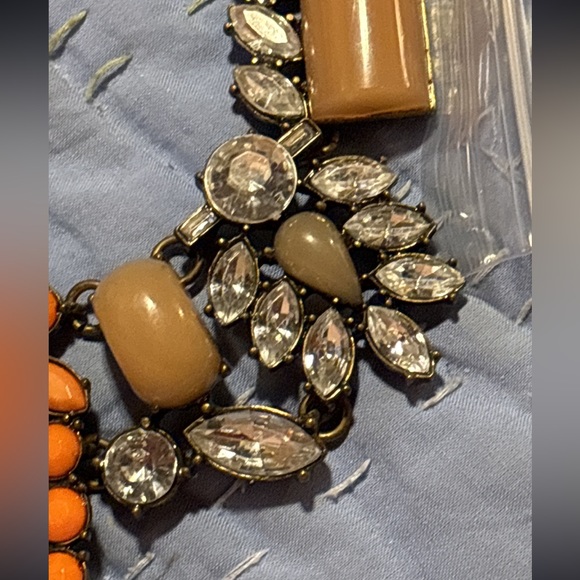 early 2000s vintage necklace of coral, pink and clear lucite and glass stones. - Picture 6 of 9